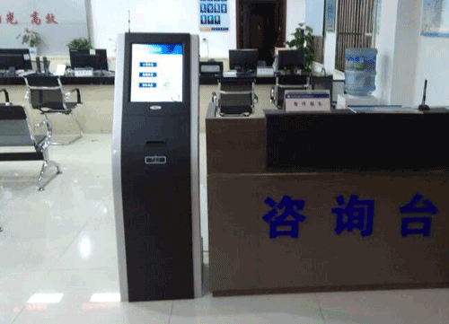 醫院大廳排隊取號機價格(圖1) 醫院大廳排隊取號機價格(圖1)